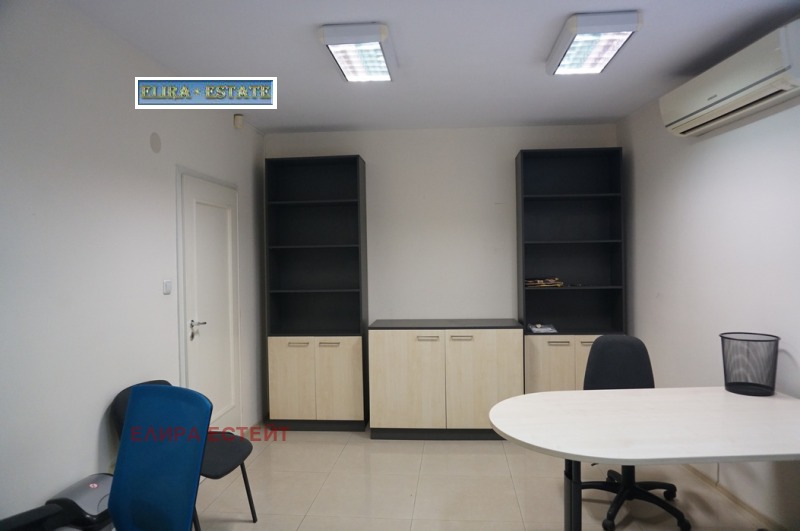 A louer  Bureau Sofia , Tsentar , 72 m² | 43174197 - image [6]