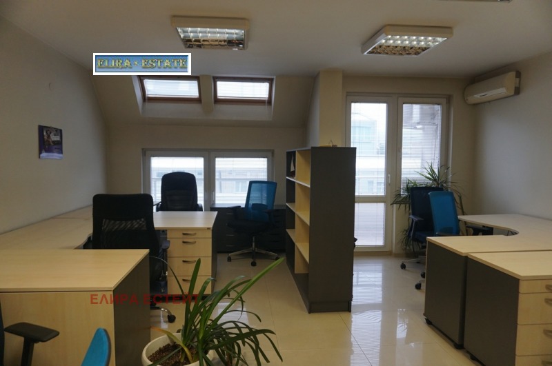 A louer  Bureau Sofia , Tsentar , 72 m² | 43174197 - image [2]