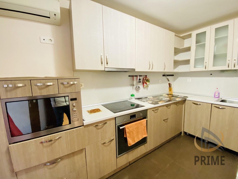 Vuokrattavana  2 makuuhuonetta Burgas , Vazraždane , 130 neliömetriä | 50914460