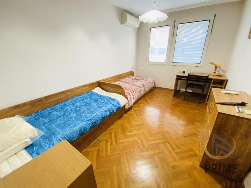 Vuokrattavana  2 makuuhuonetta Burgas , Vazraždane , 130 neliömetriä | 50914460 - kuva [10]