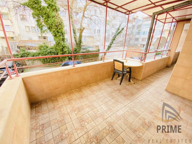 Vuokrattavana  2 makuuhuonetta Burgas , Vazraždane , 130 neliömetriä | 50914460 - kuva [8]