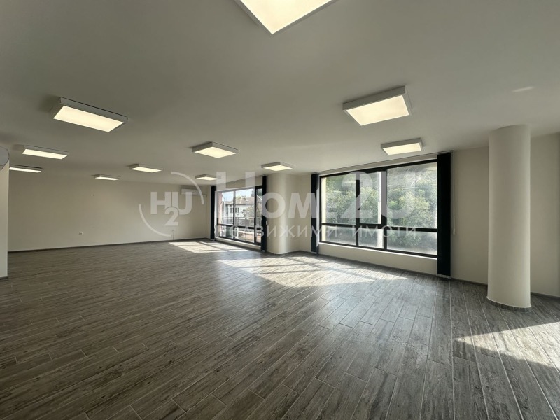 Da affittare  Ufficio Plovdiv , Tsentar , 180 mq | 83264725