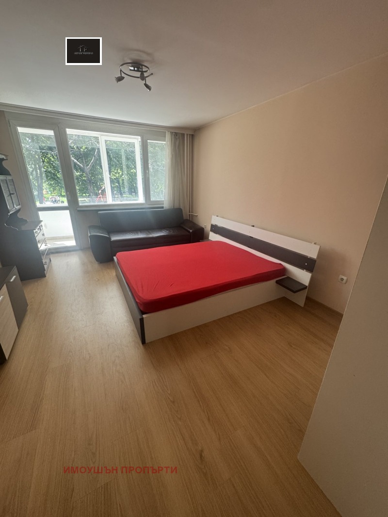 Zu vermieten  3 Schlafzimmer Sofia , Izgrew , 120 qm | 64927730 - Bild [6]