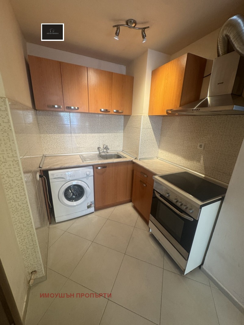 Zu vermieten  3 Schlafzimmer Sofia , Izgrew , 120 qm | 64927730 - Bild [5]