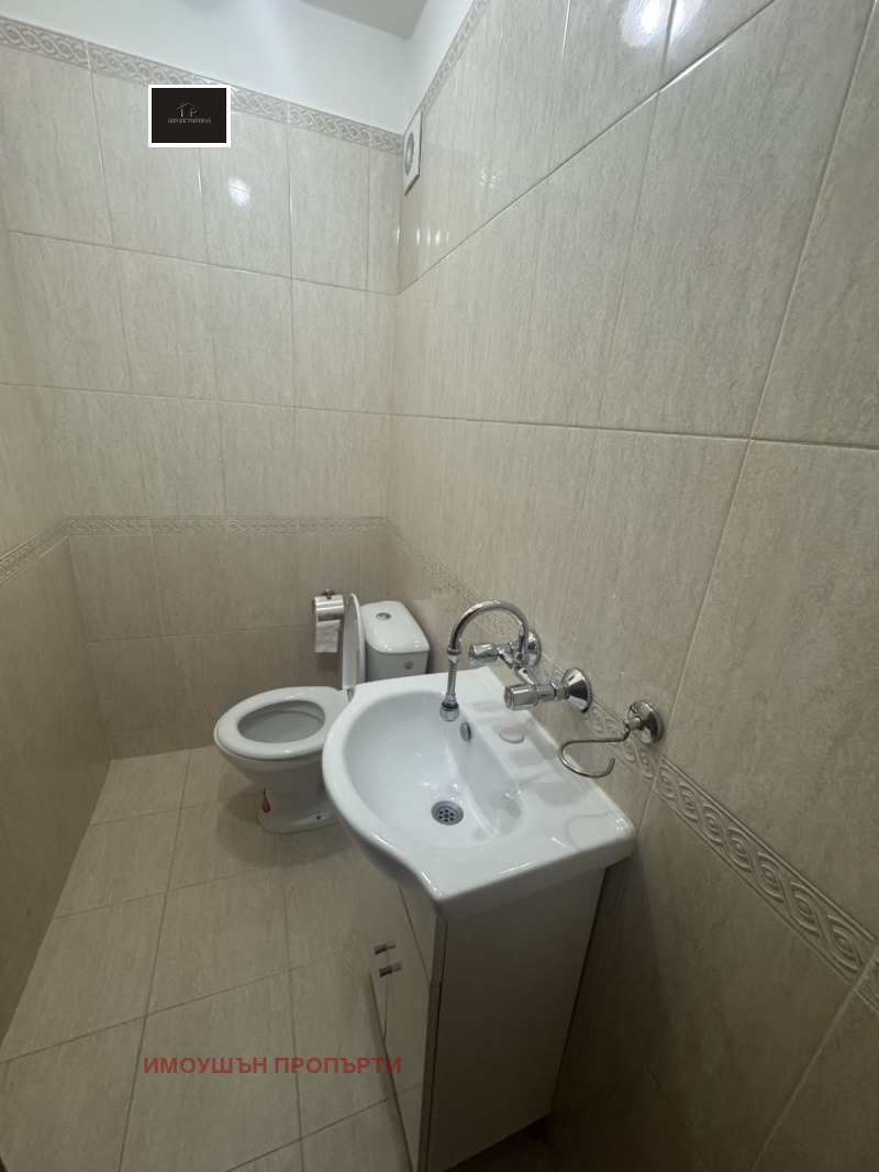 Zu vermieten  3 Schlafzimmer Sofia , Izgrew , 120 qm | 64927730 - Bild [13]