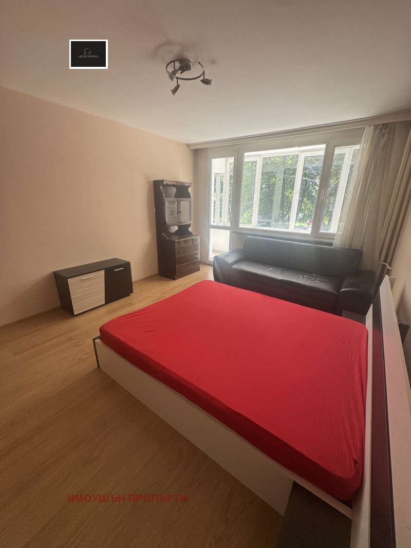 Zu vermieten  3 Schlafzimmer Sofia , Izgrew , 120 qm | 64927730 - Bild [7]