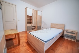 2 Schlafzimmer Izgrew, Sofia 11