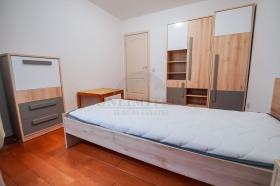 2 Schlafzimmer Izgrew, Sofia 10