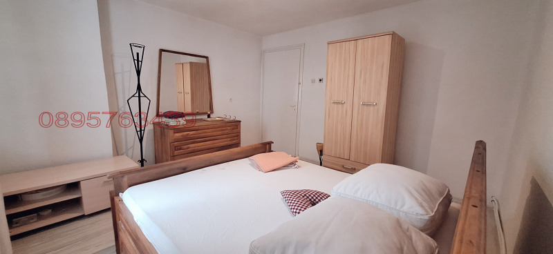 Дава под наем КЪЩА, гр. Перник, Център, снимка 6 - Къщи - 52809456