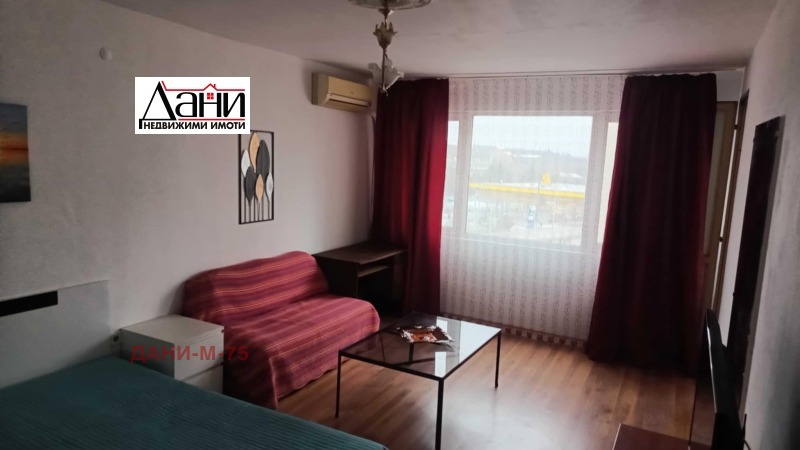En renta  1 dormitorio Shumen , Pazara , 65 metros cuadrados | 54090545