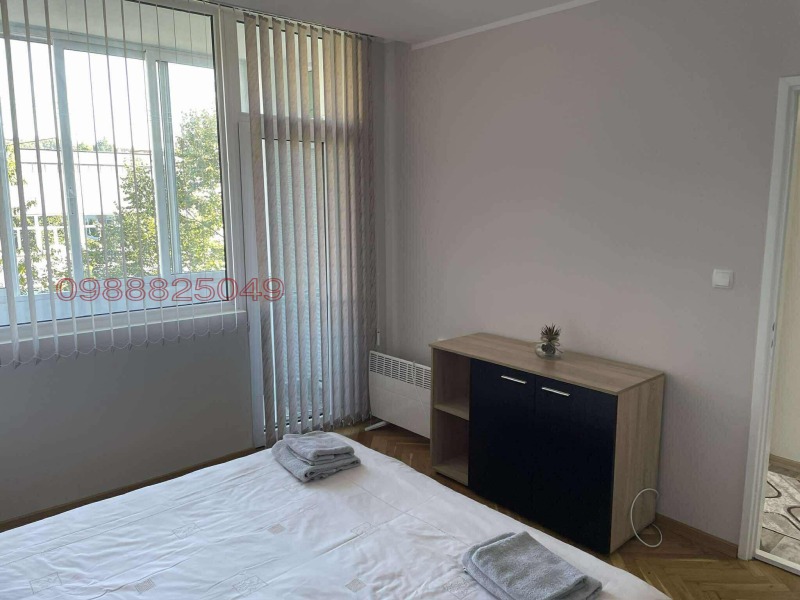 Дава под наем 3-СТАЕН, гр. Велико Търново, Център, снимка 2 - Апартаменти - 52786080