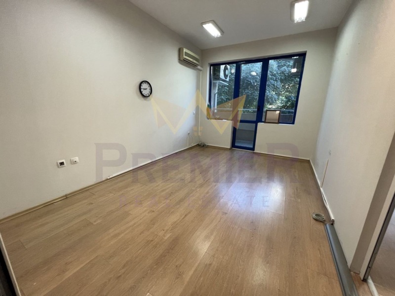 K pronájmu  Kancelář Varna , Ljatno kino Trakija , 90 m2 | 97185187 - obraz [6]