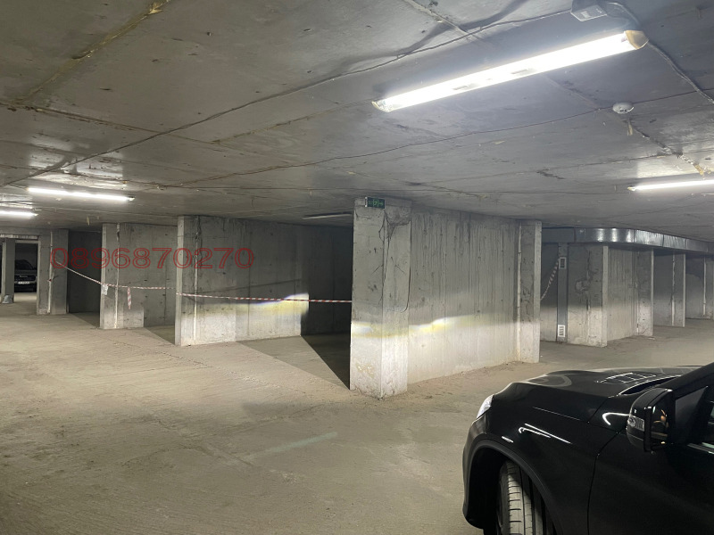 Te huur  Parkeerplaats Ruse , Rodina 1 , 23 m² | 14415288 - afbeelding [2]