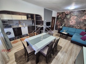 2 soverom Tsentar, Stara Zagora 1