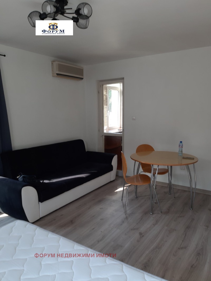 Издаје се  1 спаваћа соба Пловдив , Каршијака , 40 м2 | 28533479