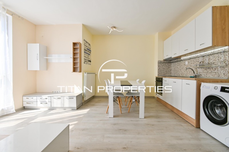 Дава под нем  3-стаен, град София, Надежда 3 •  699 EUR • ID 40064340 — holmes.bg - [1] 