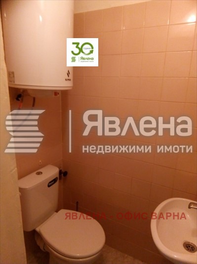 Дава под наем МАГАЗИН, гр. Варна, Лятно кино Тракия, снимка 3 - Магазини - 54876318