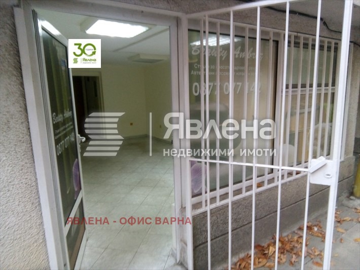 Дава под наем МАГАЗИН, гр. Варна, Лятно кино Тракия, снимка 2 - Магазини - 54876318