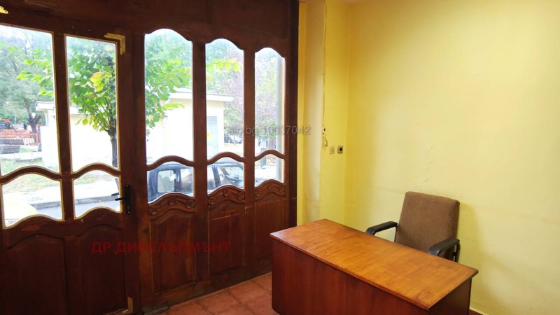 Дава под наем СКЛАД, гр. Бургас, Възраждане, снимка 5 - Складове - 52790003