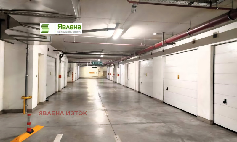 Дава под наем ГАРАЖ, ПАРКОМЯСТО, гр. София, Изток