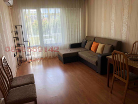 2 ložnice Centar, Targovište