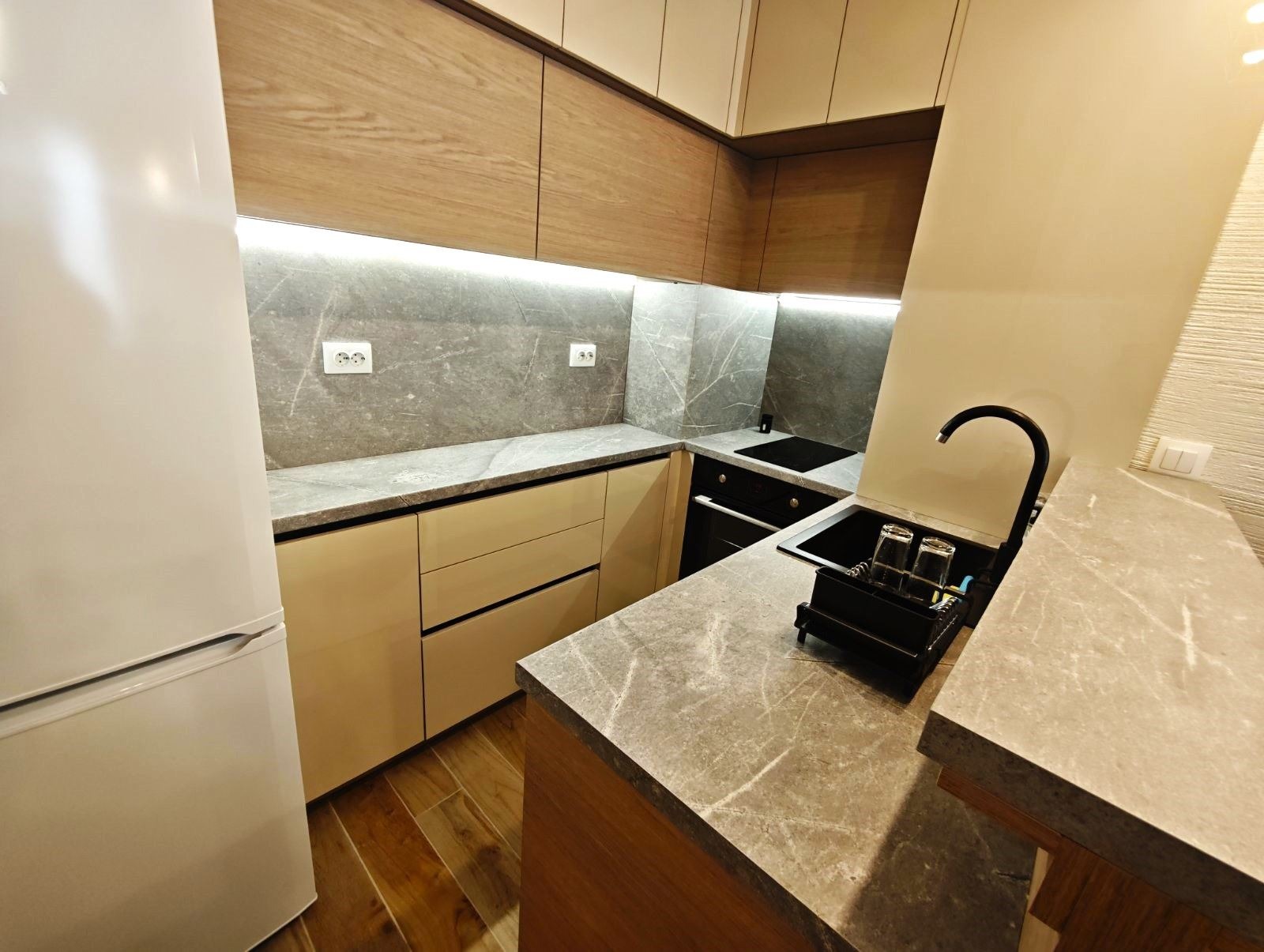 Дава под наем 3-СТАЕН, гр. София, Зона Б-18, снимка 4 - Апартаменти - 54352925