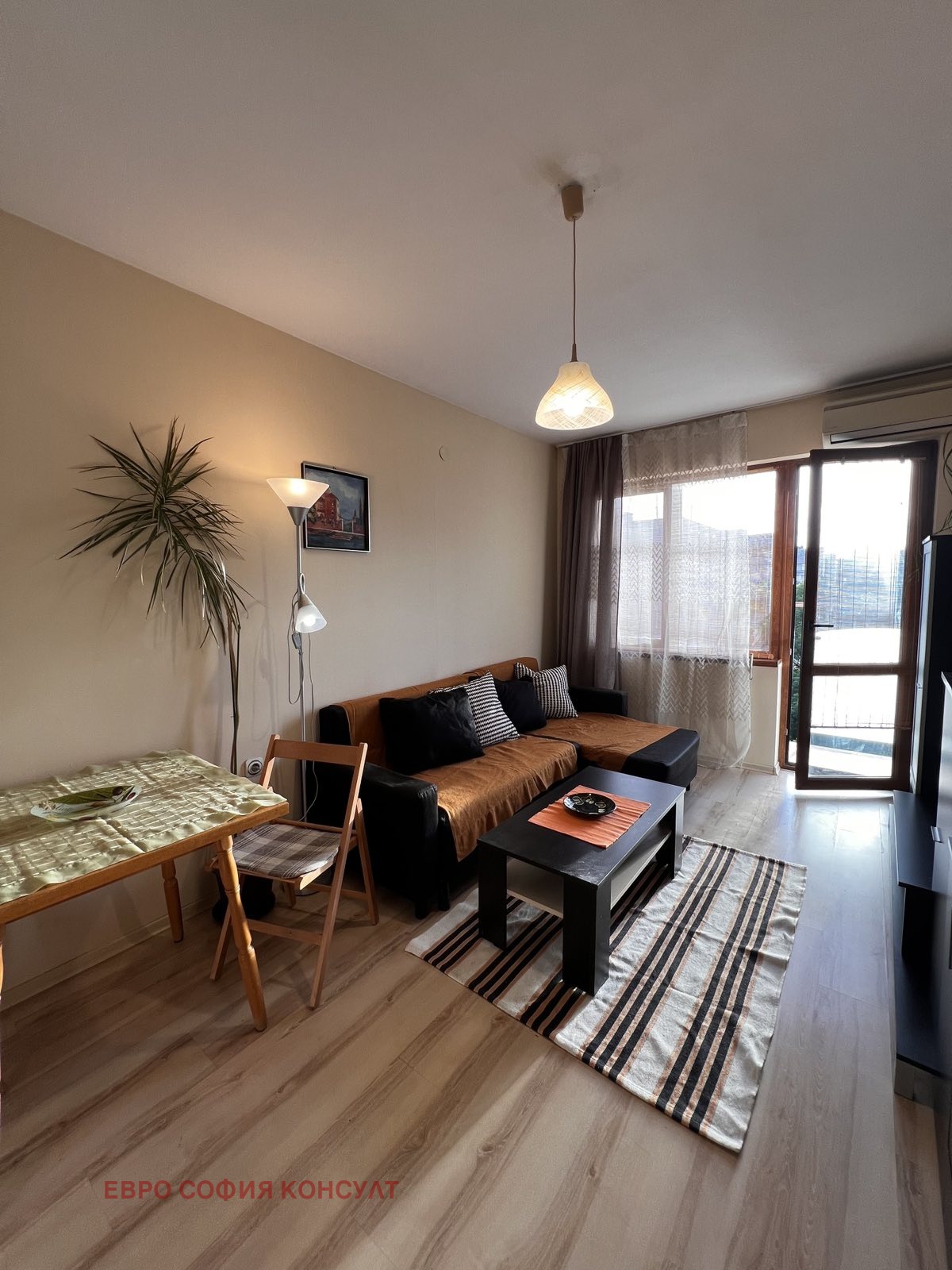 Дава под наем 3-СТАЕН, гр. София, Център