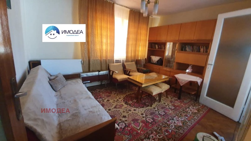 Дава под наем 3-СТАЕН, гр. Велико Търново, Център, снимка 8 - Апартаменти - 53472495