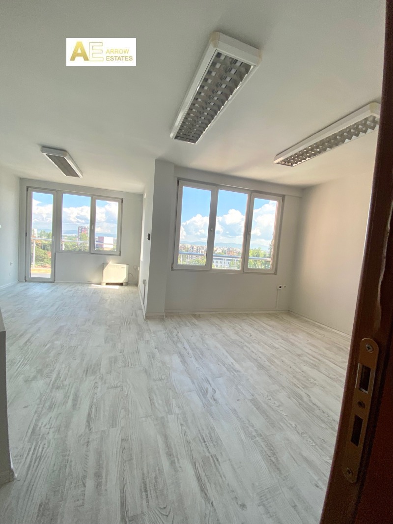 Te huur  Kantoor Sofia , Tsentar , 115 m² | 32037797 - afbeelding [8]