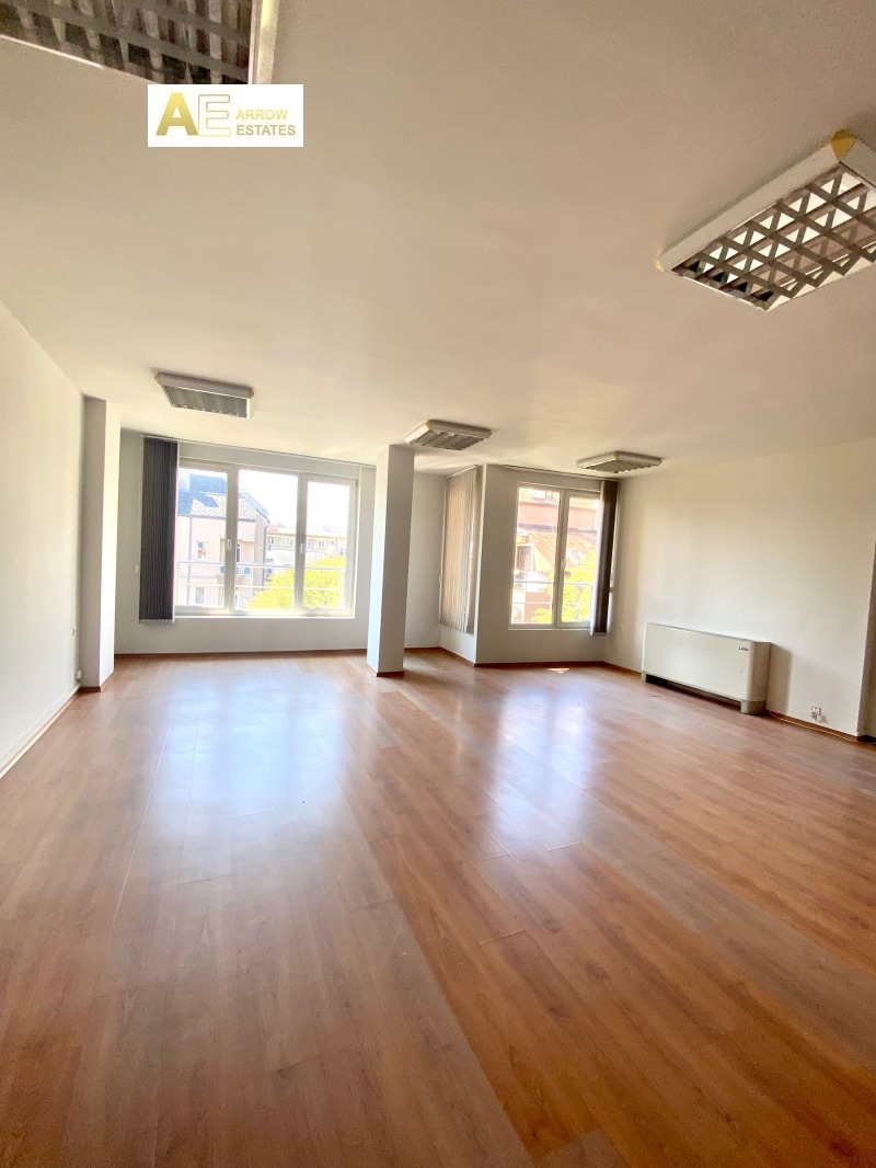 Te huur  Kantoor Sofia , Tsentar , 115 m² | 32037797 - afbeelding [3]