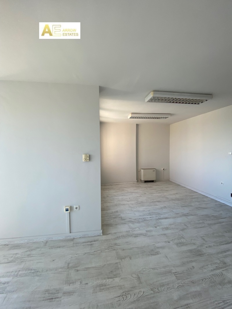 Da affittare  Ufficio Sofia , Tsentar , 115 mq | 32037797 - Immagine [2]