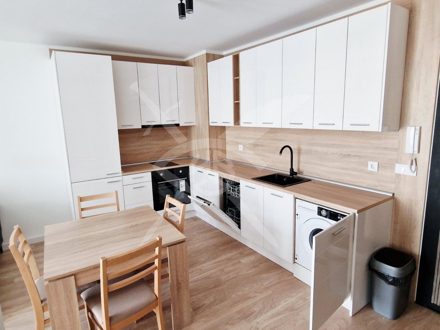 Дава под наем 2-СТАЕН, гр. София, Малинова долина, снимка 3 - Апартаменти - 53876411