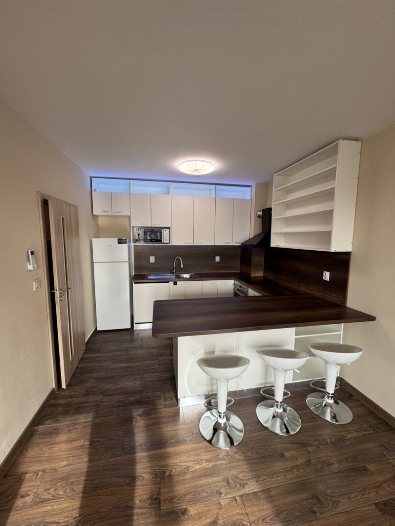 Под наем 3-СТАЕН, град София, Люлин 8 • 1100 лв. / 562.42 € • 23113419 1