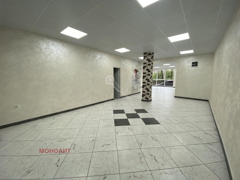 Дава под Наем МАГАЗИН в град Велико Търново, Център - 100 кв.м / 500 € » 977.92 лв., МОНОЛИТ