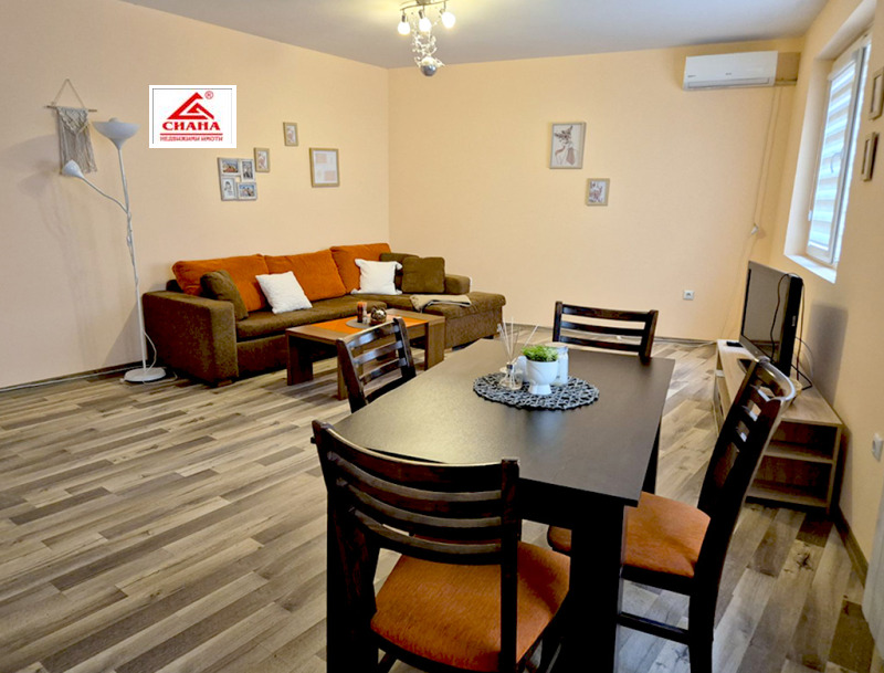 Дава под нем  2-стаен, град Русе, Център •  332 EUR • ID 98540925 — holmes.bg - [1] 