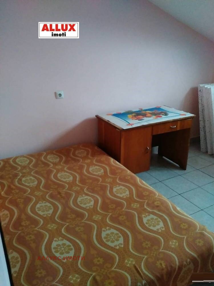 В оренду  Мансарда Русе , Родина 2 , 18 кв.м | 50095330