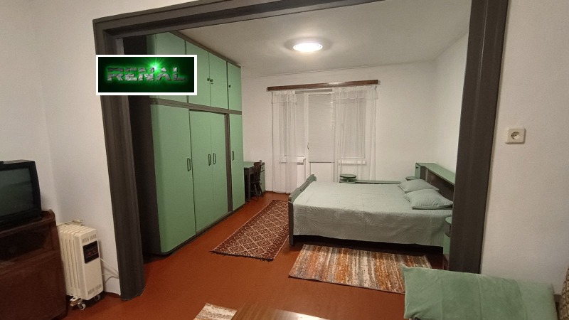 Дава под наем 2-СТАЕН, гр. София, Център, снимка 2 - Апартаменти - 53597073