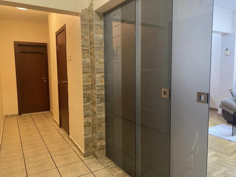 De inchiriat  2 dormitoare Varna , Țentâr , 90 mp | 16473684 - imagine [8]