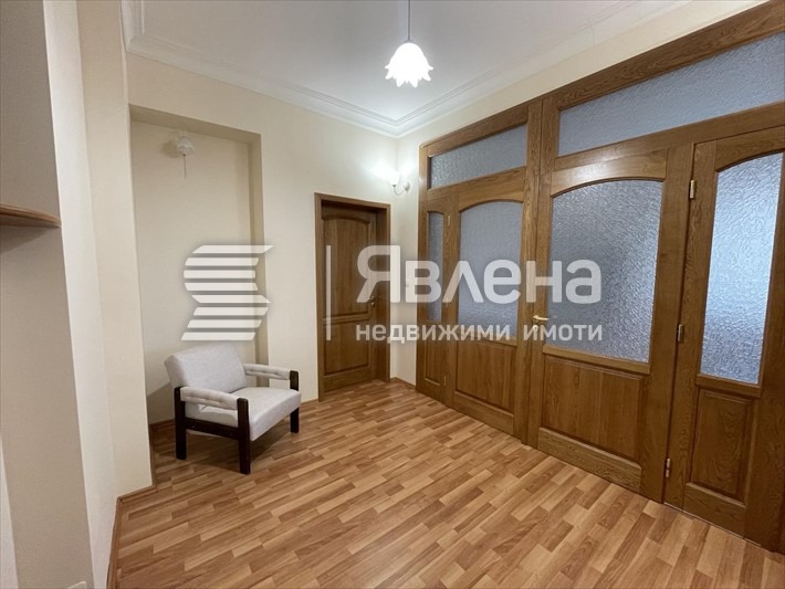 Дава под наем 3-СТАЕН, гр. София, Център, снимка 8 - Апартаменти - 54598815