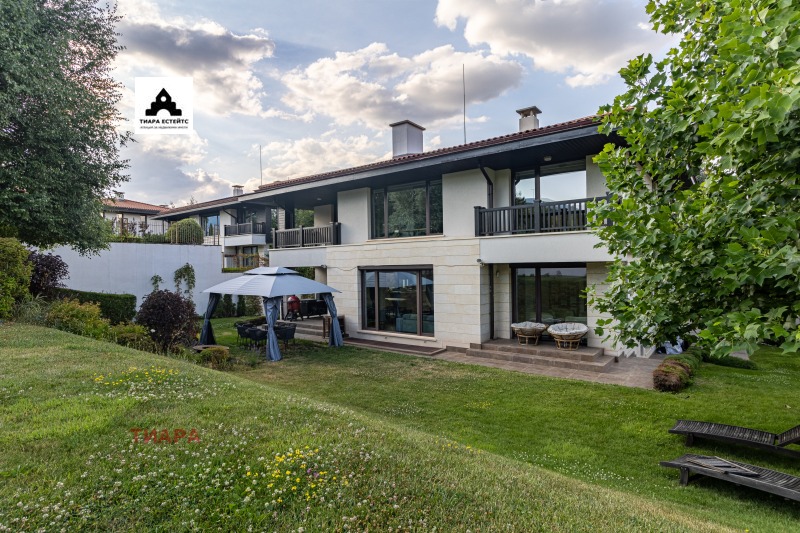 De inchiriat  Casa Sofia , m-t Cambanite , 540 mp | 43756555 - imagine [17]