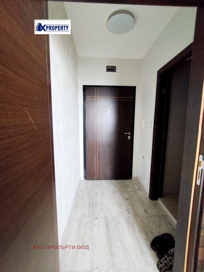 En renta  1 dormitorio Pernik , Moshino , 42 metros cuadrados | 16302129 - imagen [8]