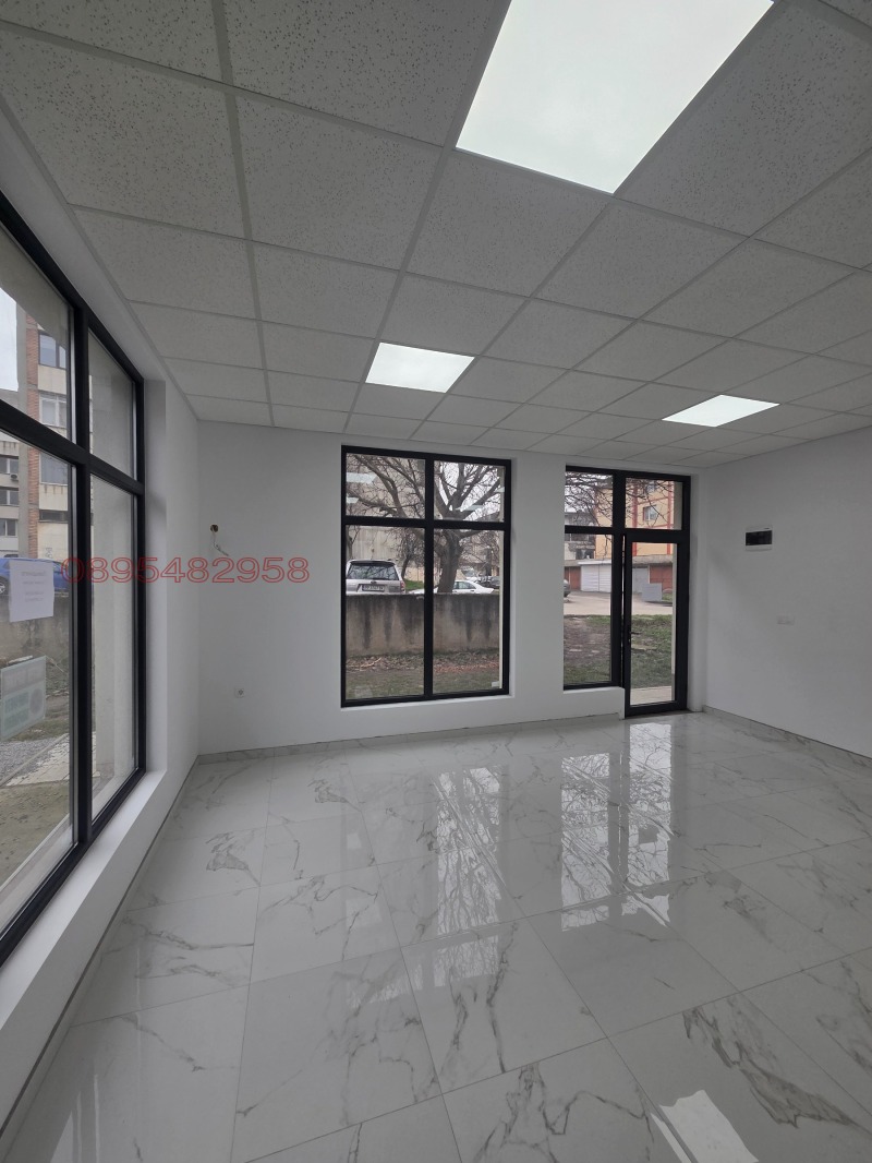 Дава под наем МАГАЗИН, гр. Разград, Освобождение, снимка 3 - Магазини - 53487079