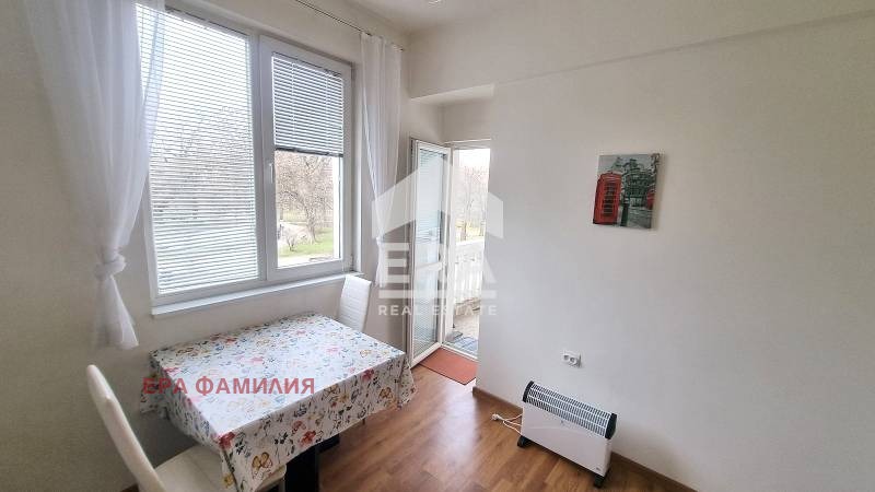 Дава под наем 2-СТАЕН, гр. София, Център, снимка 2 - Апартаменти - 53443730