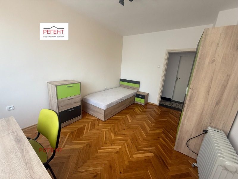 Vuokrattavana  2 makuuhuonetta Gabrovo , Tsentar , 86 neliömetriä | 46330805 - kuva [6]