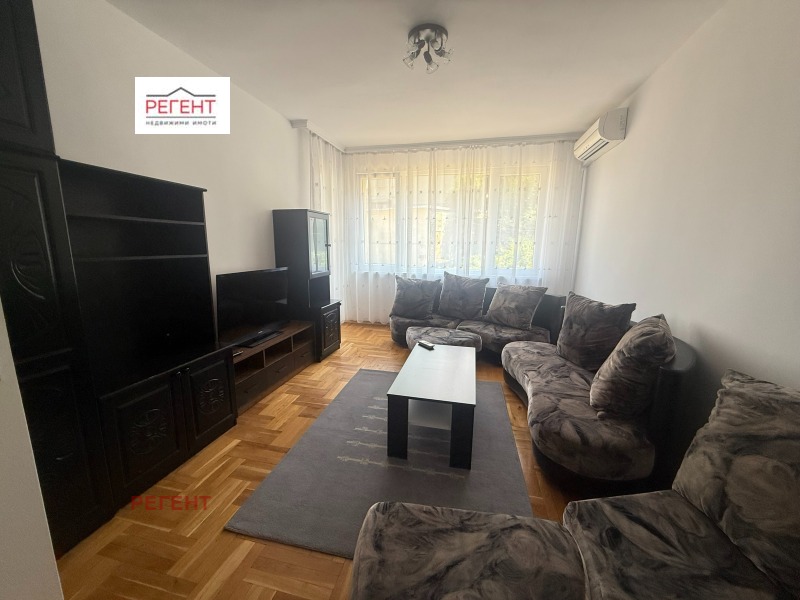 Vuokrattavana  2 makuuhuonetta Gabrovo , Tsentar , 86 neliömetriä | 46330805