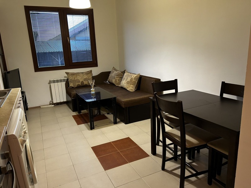 Til leie  1 soverom Sofia , Slatina , 48 kvm | 56036723 - bilde [2]