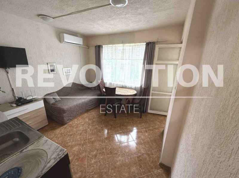 Издаје се  1 спаваћа соба Варна , Центар , 50 м2 | 32241871 - слика [2]