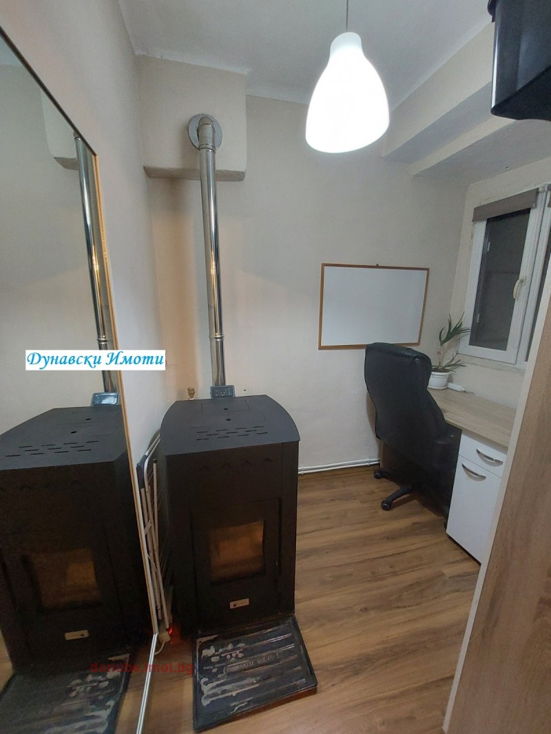 Издаје се  2 спаваће собе Русе , Центар , 70 м2 | 95144099 - слика [4]