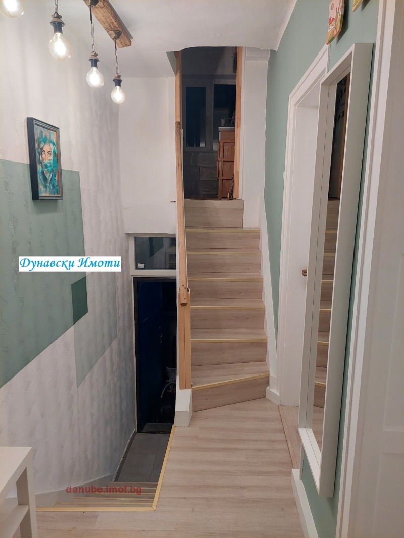 Издаје се  2 спаваће собе Русе , Центар , 70 м2 | 95144099 - слика [8]