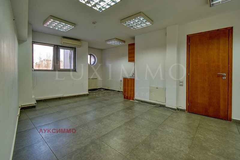 Para alugar  Escritório Sofia , Goce Deltchev , 260 m² | 32139087 - imagem [11]